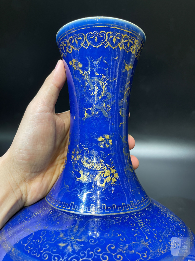 清光绪 霁蓝釉描金龙纹赏瓶 - 图10